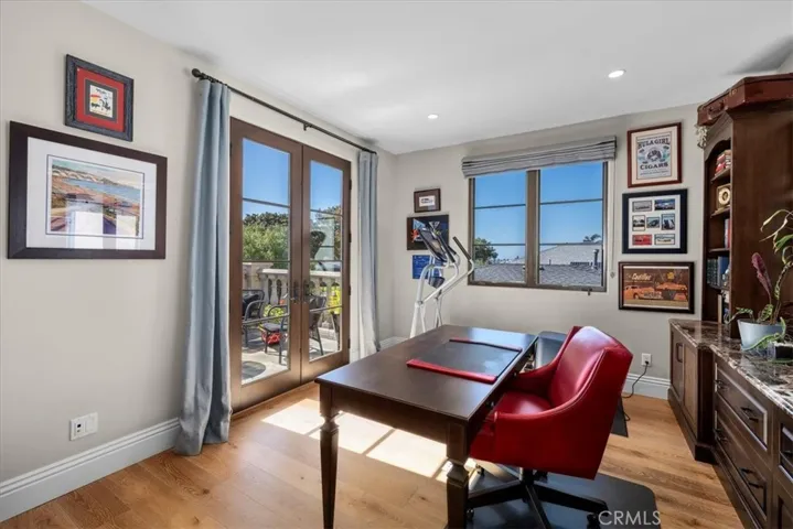 323 Avenue E, Redondo Beach, California 90277