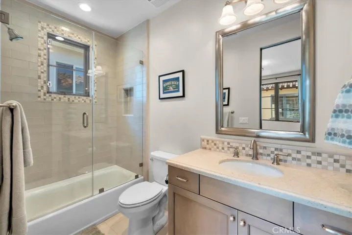 323 Avenue E, Redondo Beach, California 90277