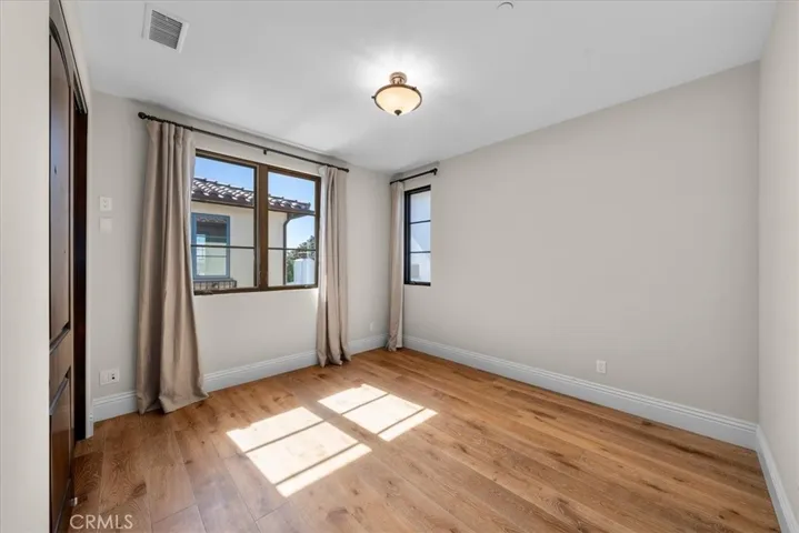 323 Avenue E, Redondo Beach, California 90277