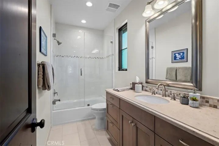 323 Avenue E, Redondo Beach, California 90277
