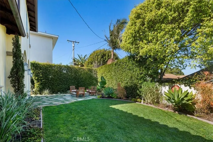 323 Avenue E, Redondo Beach, California 90277