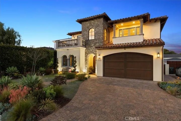 323 Avenue E, Redondo Beach, California 90277