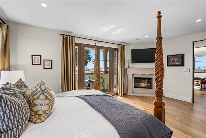 323 Avenue E, Redondo Beach, California 90277