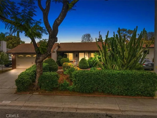 13837 Sunrise Drive, Whittier, California 90602