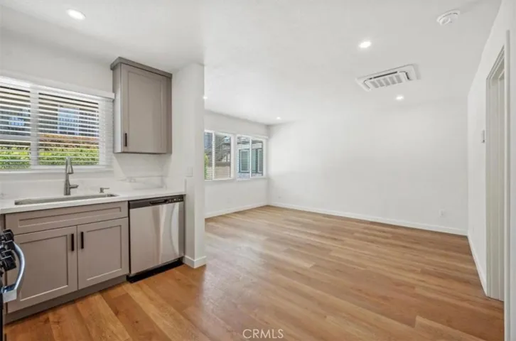 206 Chicago Avenue, Huntington Beach, California 92648