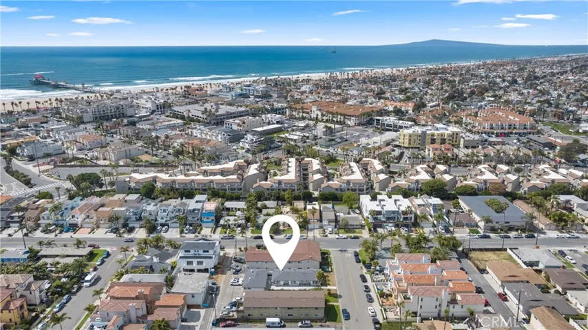 206 Chicago Avenue, Huntington Beach, California 92648