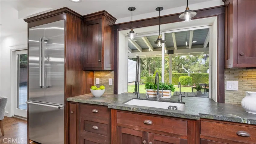 641 Hunters Trail, Glendora, California 91740