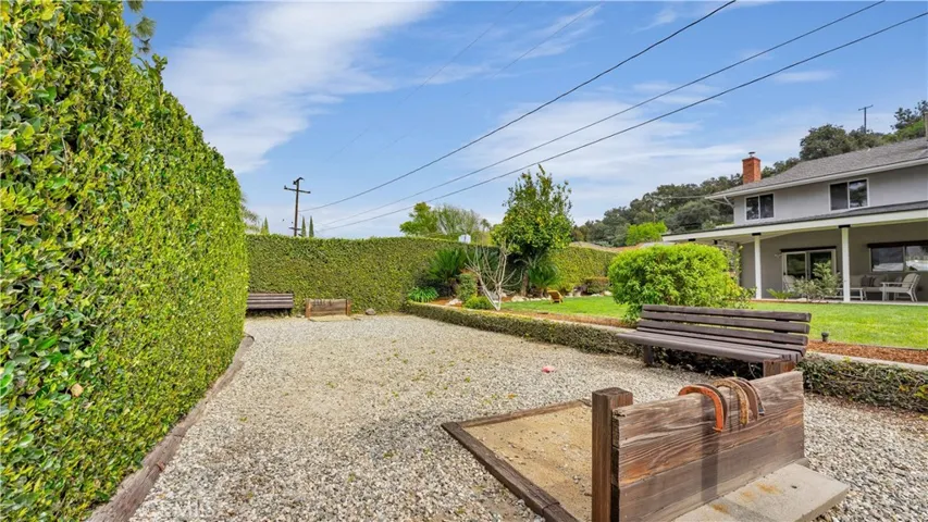 641 Hunters Trail, Glendora, California 91740