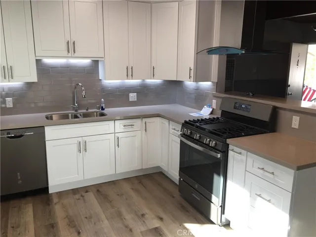 2104 N Verdugo Road, Glendale, California 91208