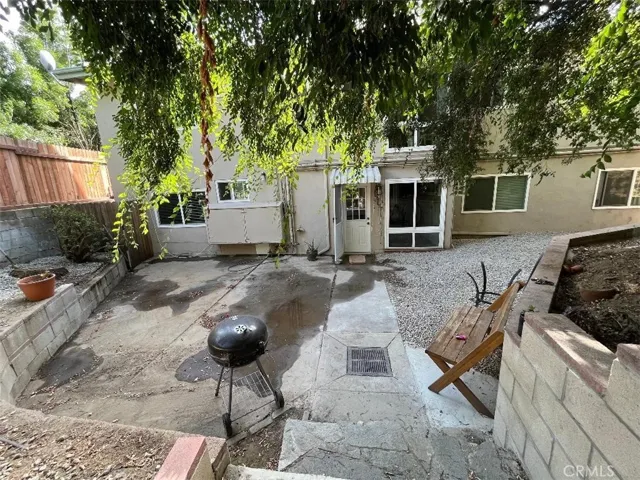 2104 N Verdugo Road, Glendale, California 91208