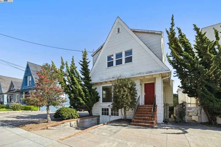 4264 Howe St, Oakland, California 94611