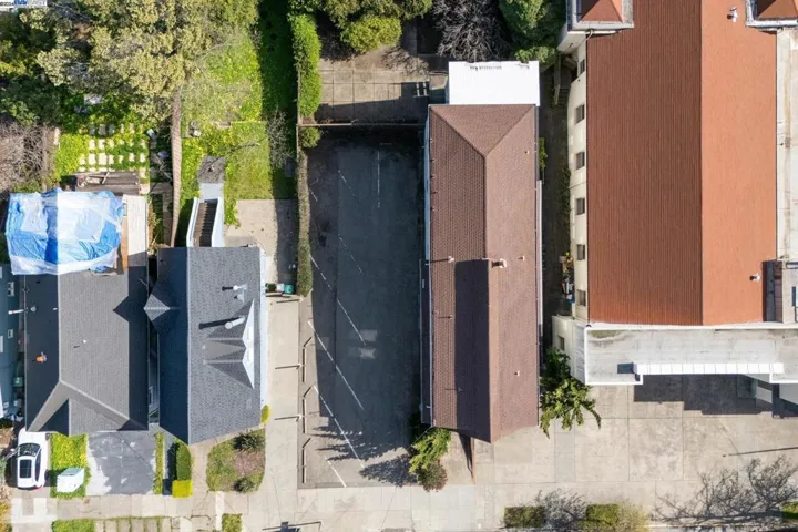 4264 Howe St, Oakland, California 94611