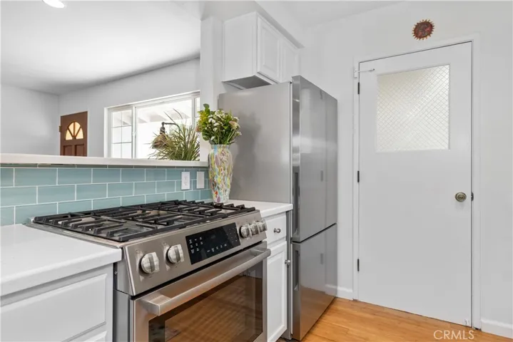 Stainless steel Bosch gas range.