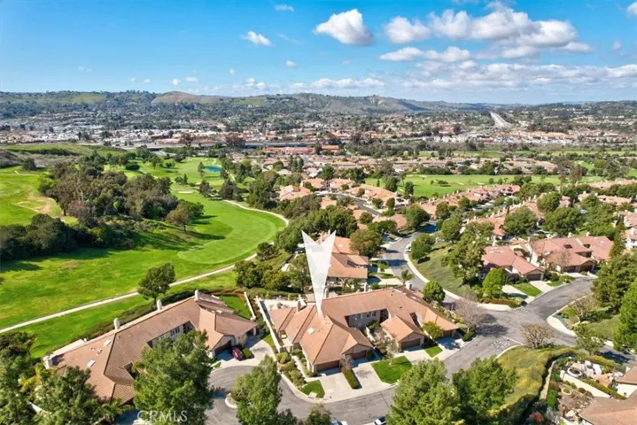 27333 Paseo Laguna, San Juan Capistrano, California 92675