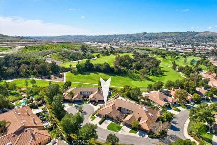 Located on a prime cul-de-sac in Mesa Vista, a private community perched above the San Juan Hills Golf Course and surrounded by rolling hills, this single level 2 bedroom home is ready for new owners!