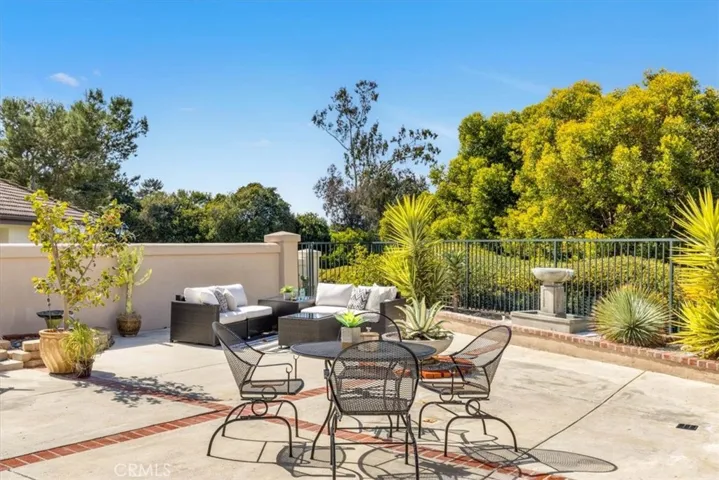 27333 Paseo Laguna, San Juan Capistrano, California 92675