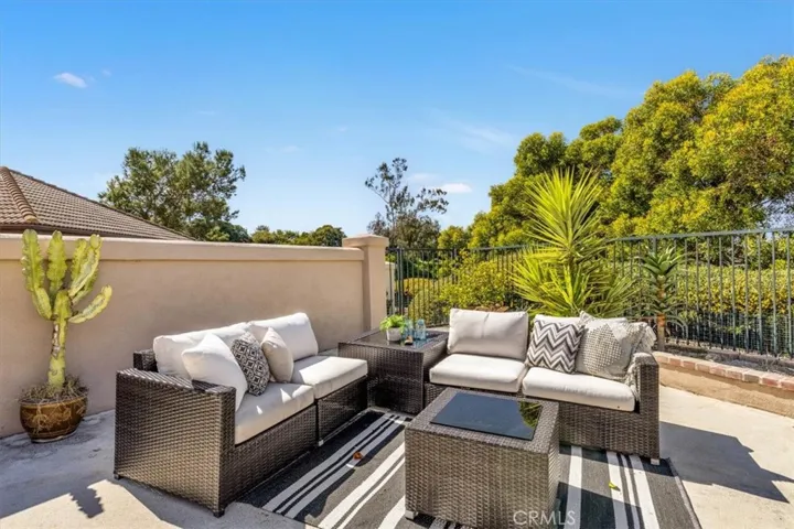 27333 Paseo Laguna, San Juan Capistrano, California 92675