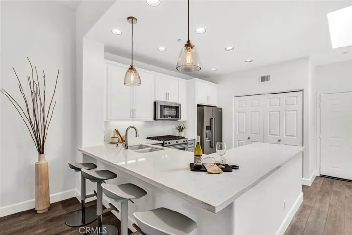 The eat-at counter provides a casual space for easy meals.