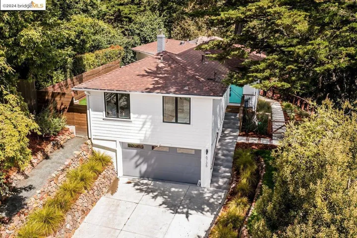 6735 Heartwood Dr, Oakland, California 94611