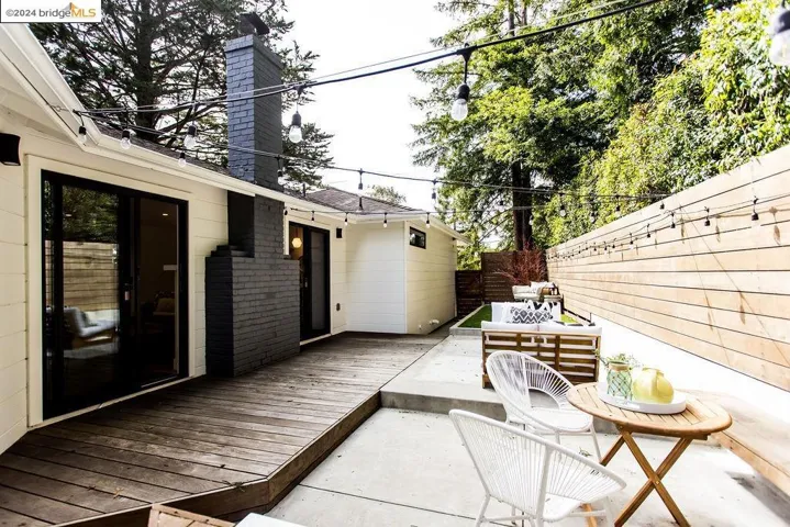 6735 Heartwood Dr, Oakland, California 94611