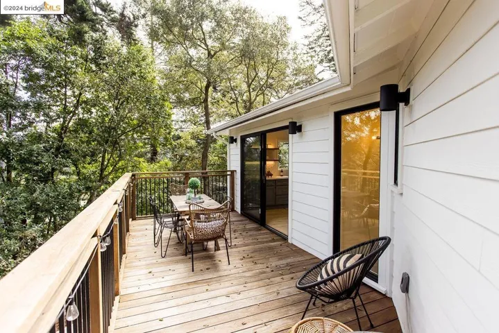 6735 Heartwood Dr, Oakland, California 94611