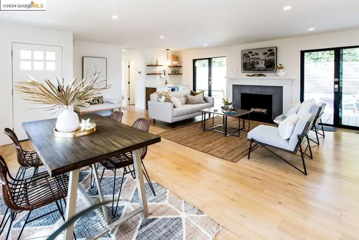 6735 Heartwood Dr, Oakland, California 94611
