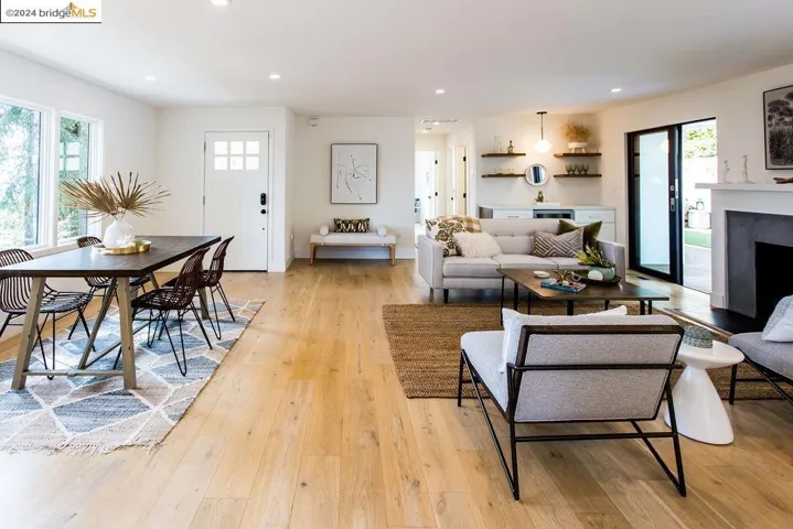 6735 Heartwood Dr, Oakland, California 94611