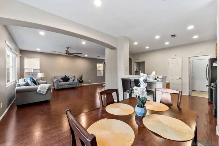 6262 Vista Santa Clara, San Diego, California 92154