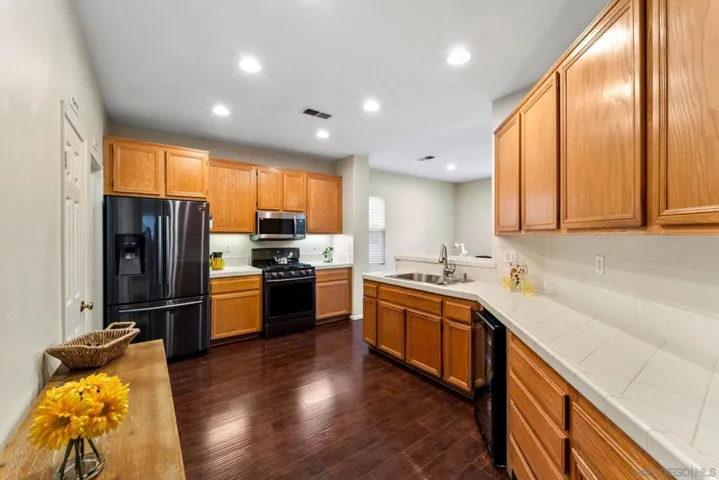 6262 Vista Santa Clara, San Diego, California 92154
