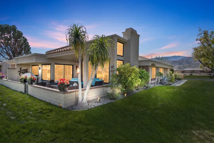 Paseo Circulo Wide Angle Side Yard Dusk
