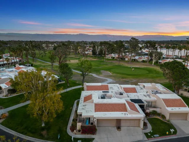 Paseo Circulo Direct Overhead Shot