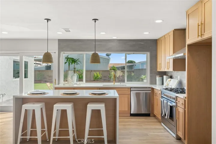 9644 Turtledove Ave, Fountain Valley, California 92708