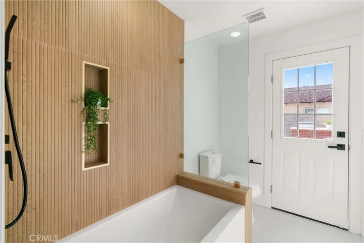 9644 Turtledove Ave, Fountain Valley, California 92708
