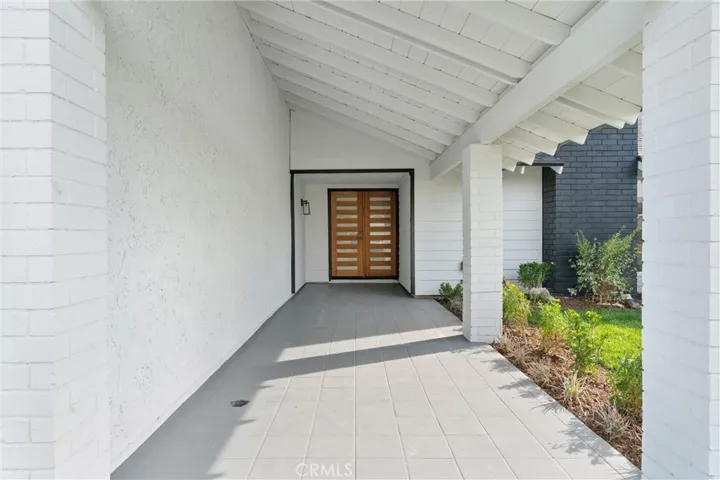 9644 Turtledove Ave, Fountain Valley, California 92708