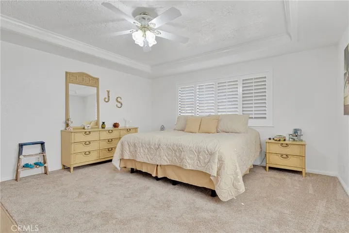 13642 Delaware Road, Apple Valley, California 92308