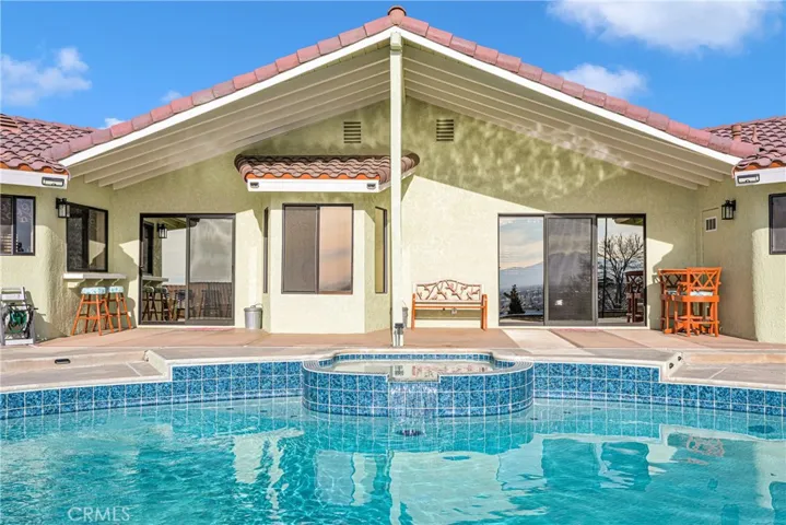 13642 Delaware Road, Apple Valley, California 92308