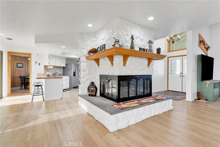 13642 Delaware Road, Apple Valley, California 92308