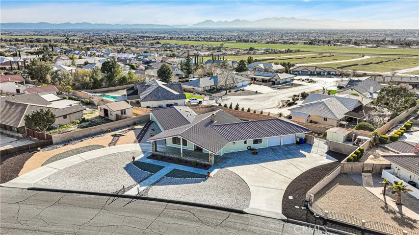 13642 Delaware Road, Apple Valley, California 92308