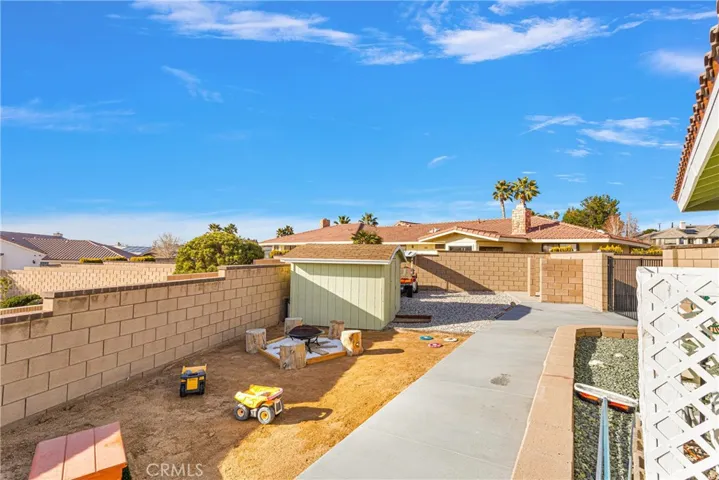 13642 Delaware Road, Apple Valley, California 92308