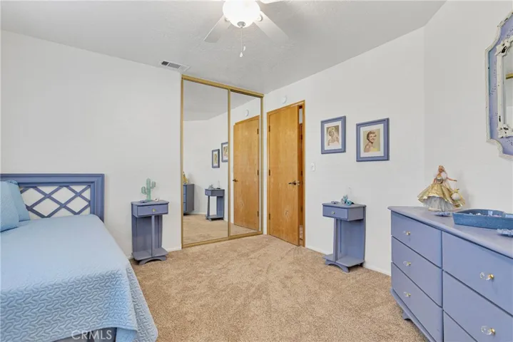 13642 Delaware Road, Apple Valley, California 92308
