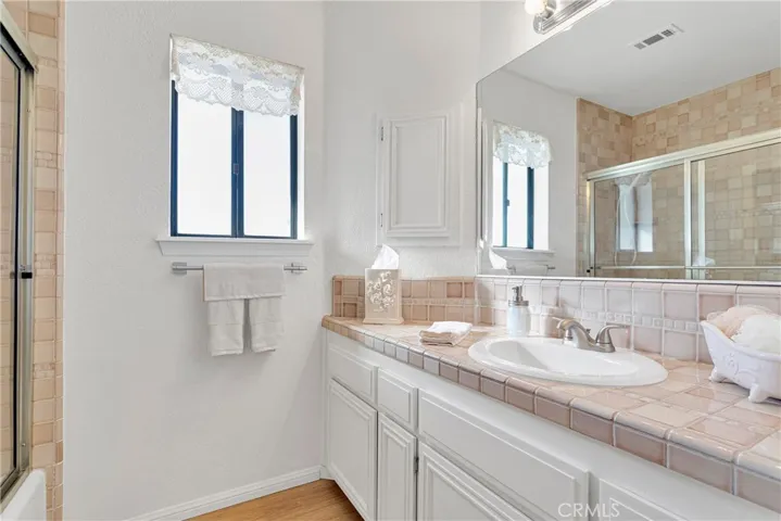 13642 Delaware Road, Apple Valley, California 92308
