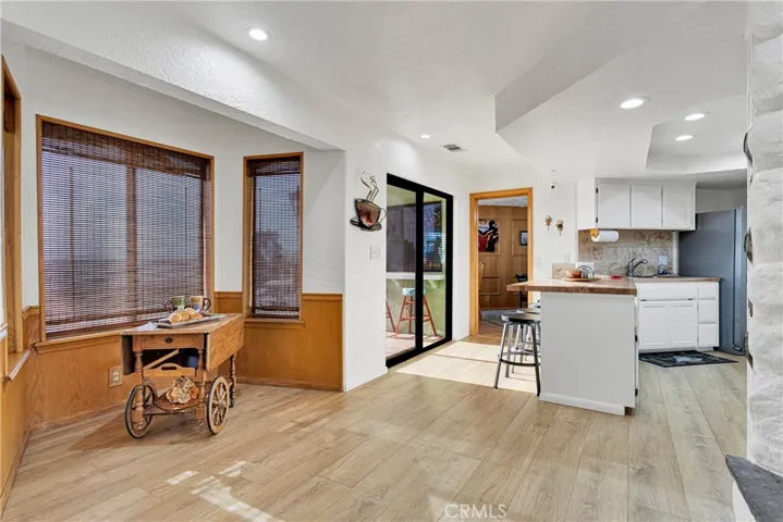 13642 Delaware Road, Apple Valley, California 92308