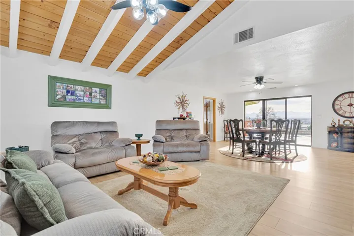 13642 Delaware Road, Apple Valley, California 92308