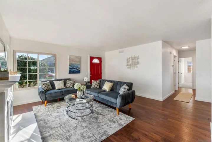 6874 Fuji St, San Diego, California 92139