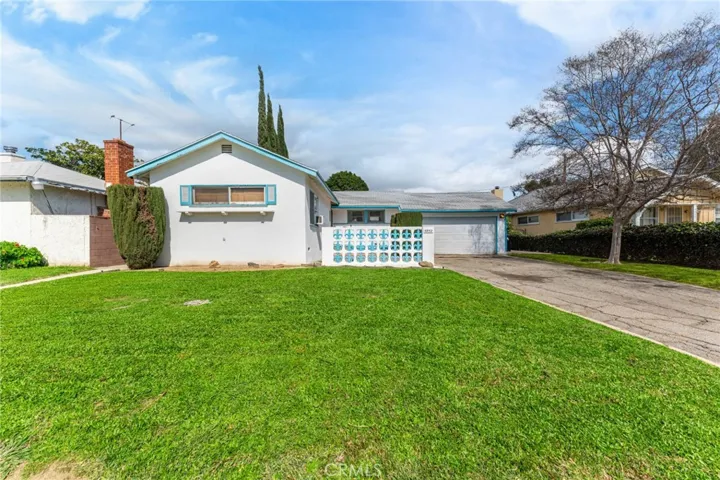 6952 Cozycroft Avenue, Winnetka, California 91306