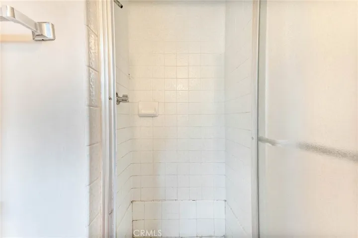 6952 Cozycroft Avenue, Winnetka, California 91306
