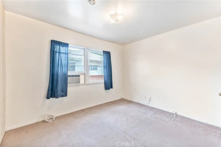 6952 Cozycroft Avenue, Winnetka, California 91306
