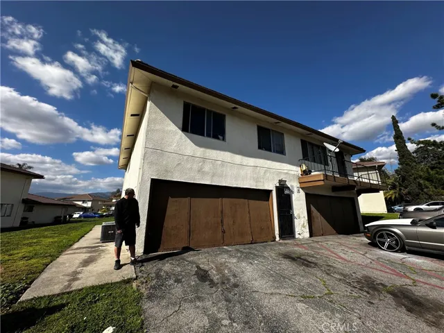 3561 Rainbow Lane, Highland, California 92346