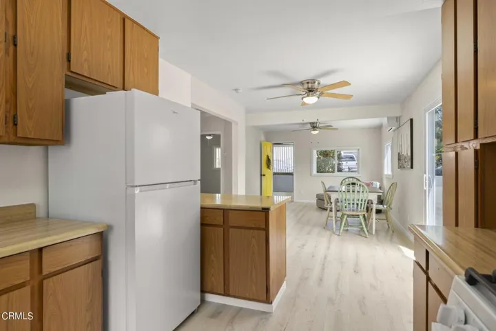 10 - kitchen