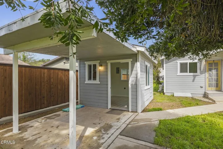 20 - laundry and covered back porch